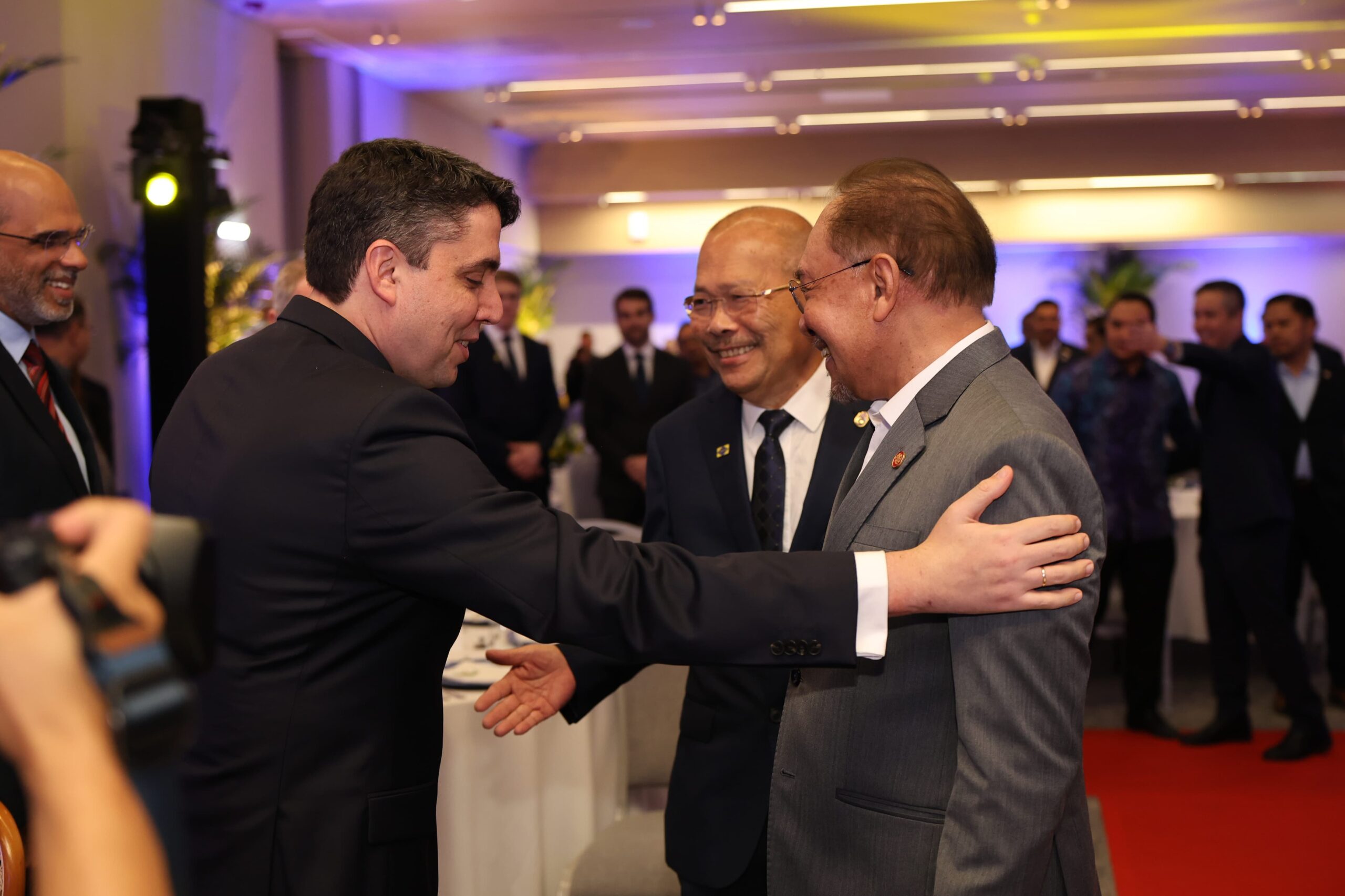 Yinson hosts Malaysia Prime Minister Anwar Ibrahim in Rio de Janeiro to celebrate strong partnerships between Malaysia and Brazil_3