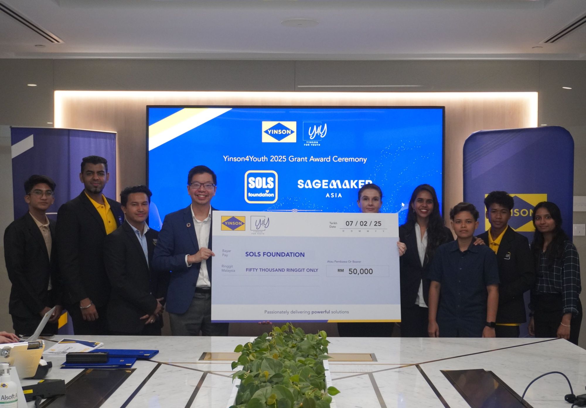 Yinson-awards-Yinson4Youth-grants-to-SOLS-Foundation-and-SAGEMAKER-ASIA-PLT-2