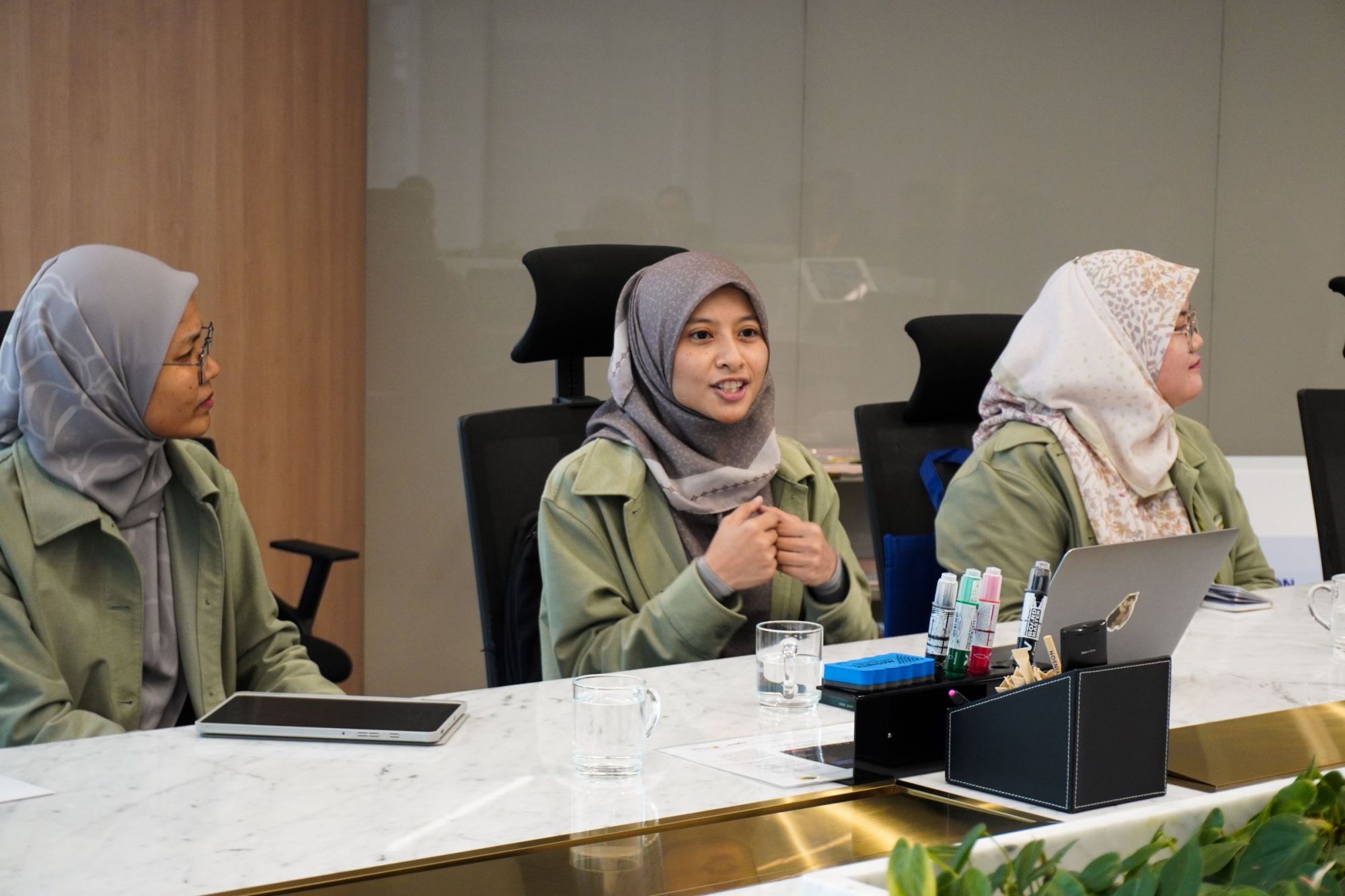Yinson-awards-Yinson4Youth-grants-to-SOLS-Foundation-and-SAGEMAKER-ASIA-PLT-6