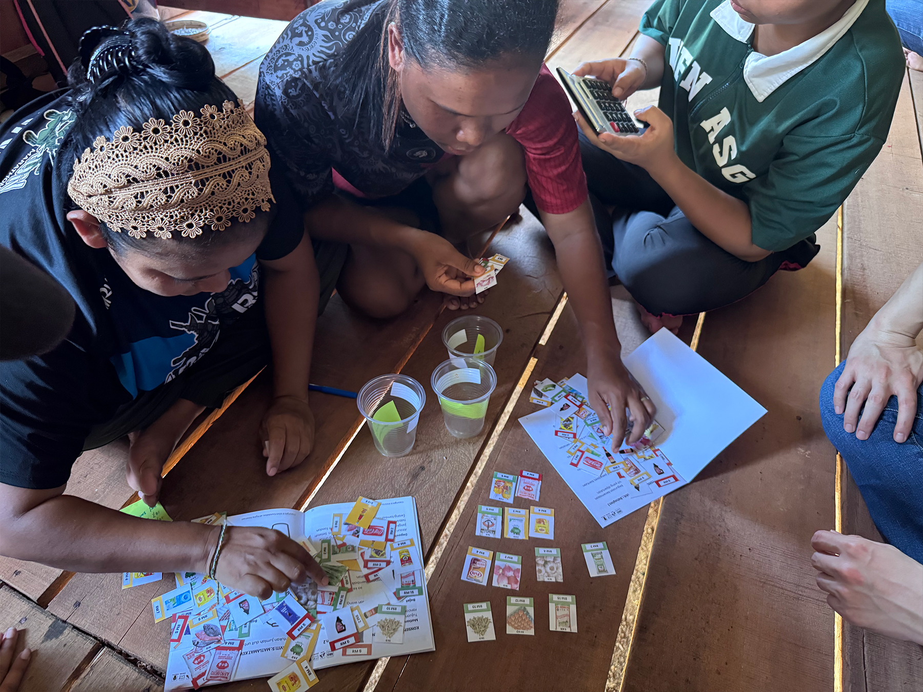 Yinson-partners-with-SOLS-Foundation-to-bring-sustainable-energy-solutions-to-the-Orang-Asli-community-in-Pahang-7